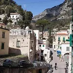 Donna Sara Appartamento In Corte Amalfitana